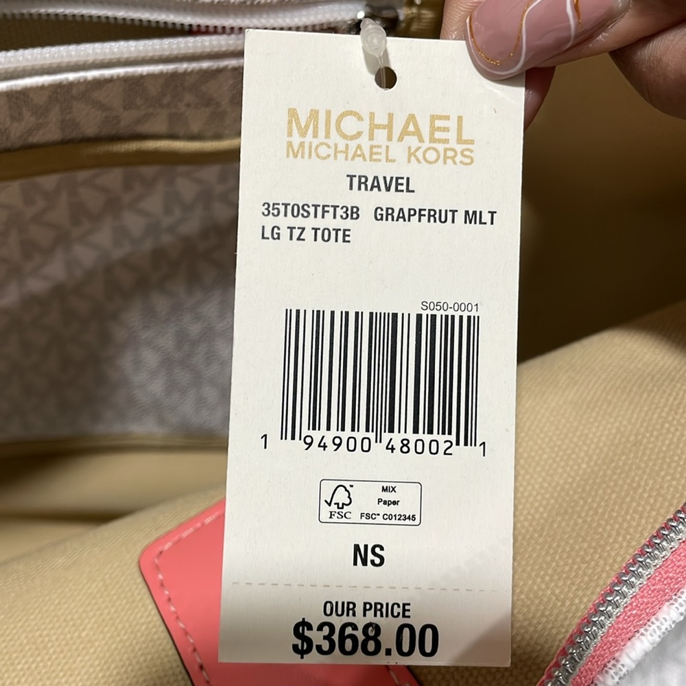 Michael Kors Large Travel Tote - Picture 8 of 9